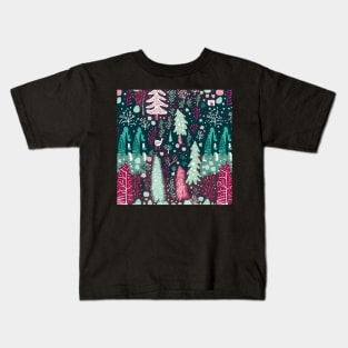 Christmas night in the forest VI Kids T-Shirt